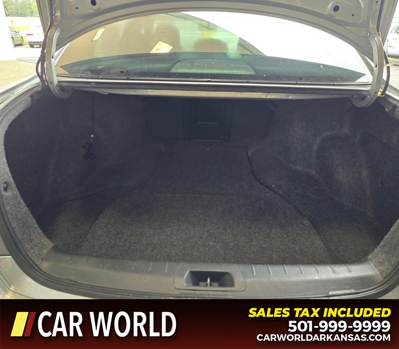 Honda Accord Sedan Vehicle Full-screen Gallery Image 13