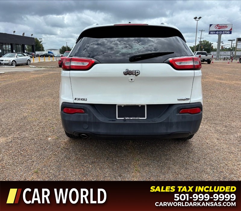 Jeep Cherokee Vehicle Full-screen Gallery Image 4