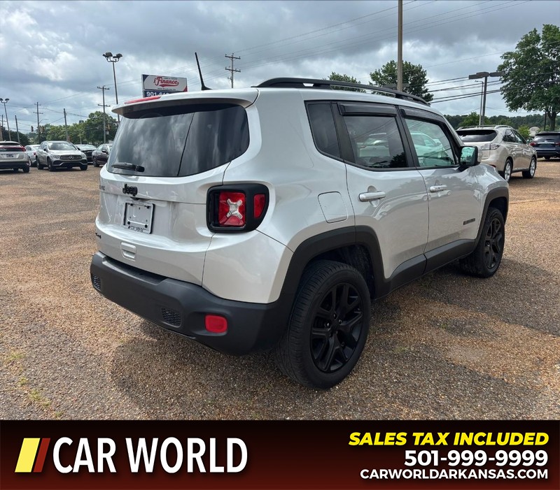 Jeep Renegade Vehicle Full-screen Gallery Image 3