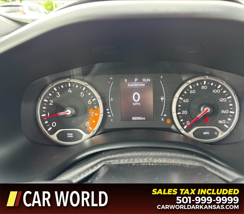 Jeep Renegade Vehicle Full-screen Gallery Image 20
