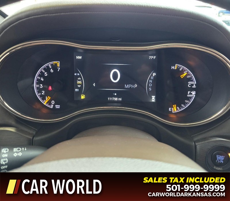Jeep Grand Cherokee Vehicle Full-screen Gallery Image 17