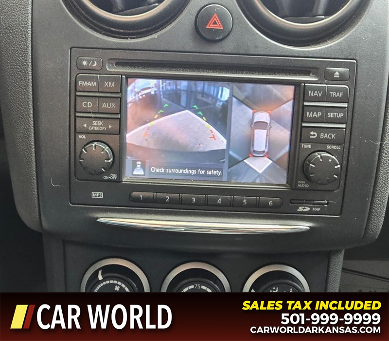 Nissan Rogue Vehicle Full-screen Gallery Image 19