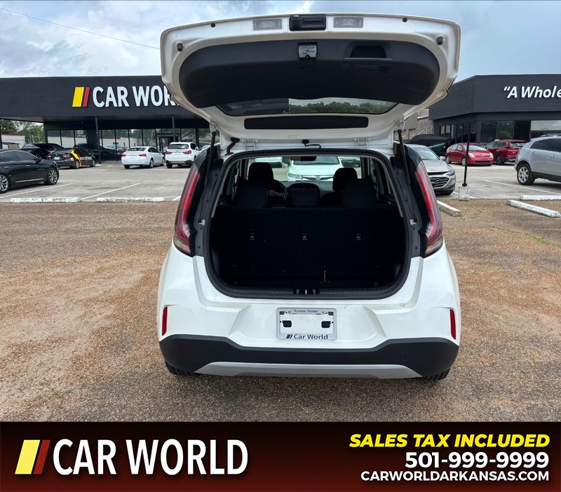 Kia Soul Vehicle Full-screen Gallery Image 5