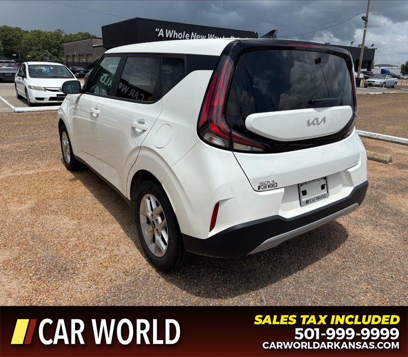Kia Soul Vehicle Full-screen Gallery Image 7