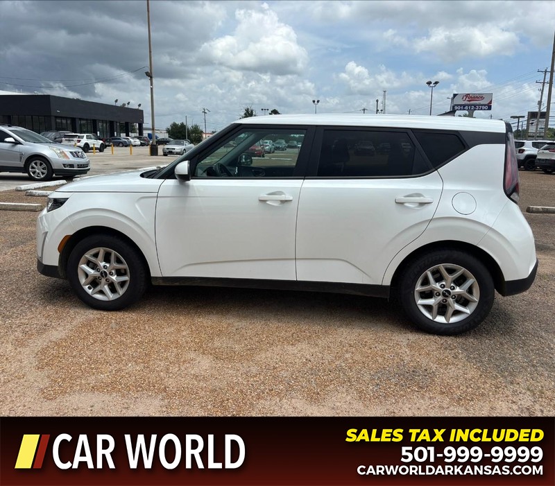 Kia Soul Vehicle Full-screen Gallery Image 8