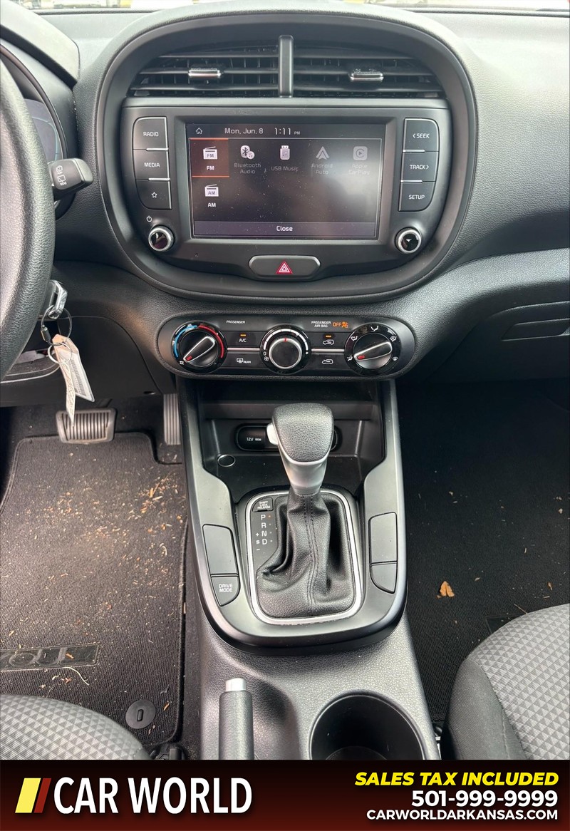 Kia Soul Vehicle Full-screen Gallery Image 17