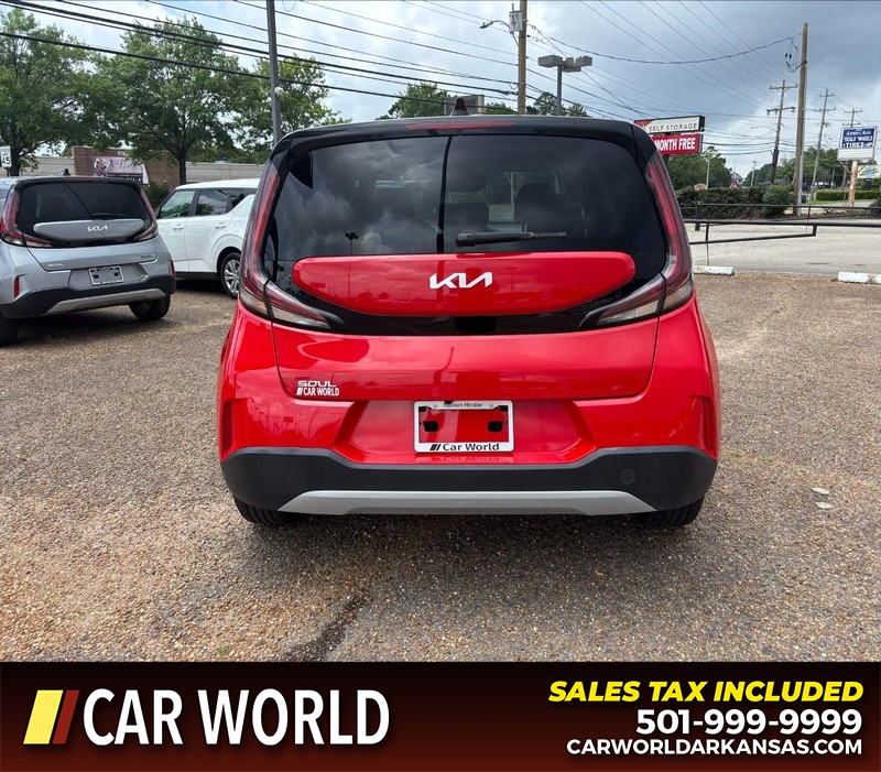Kia Soul Vehicle Full-screen Gallery Image 4
