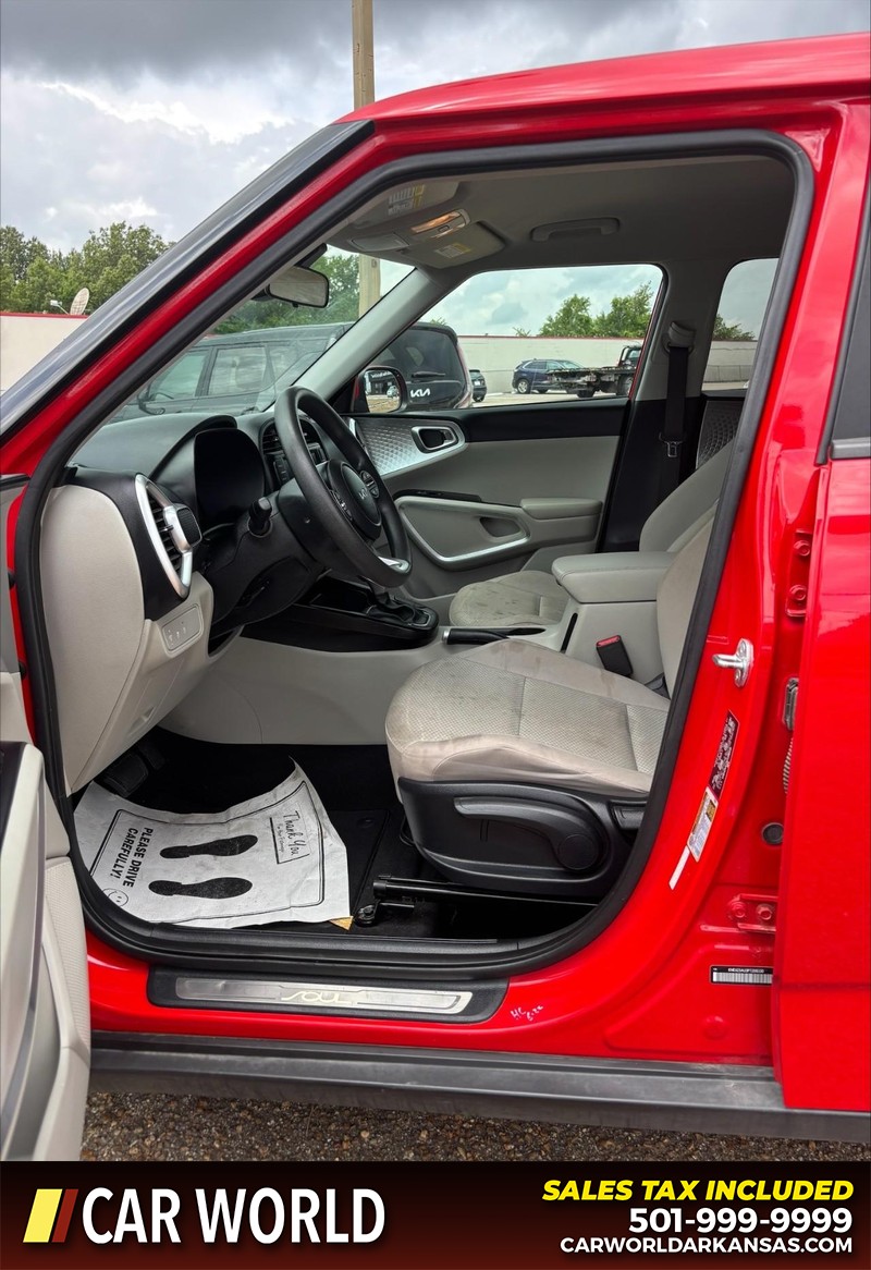Kia Soul Vehicle Full-screen Gallery Image 11