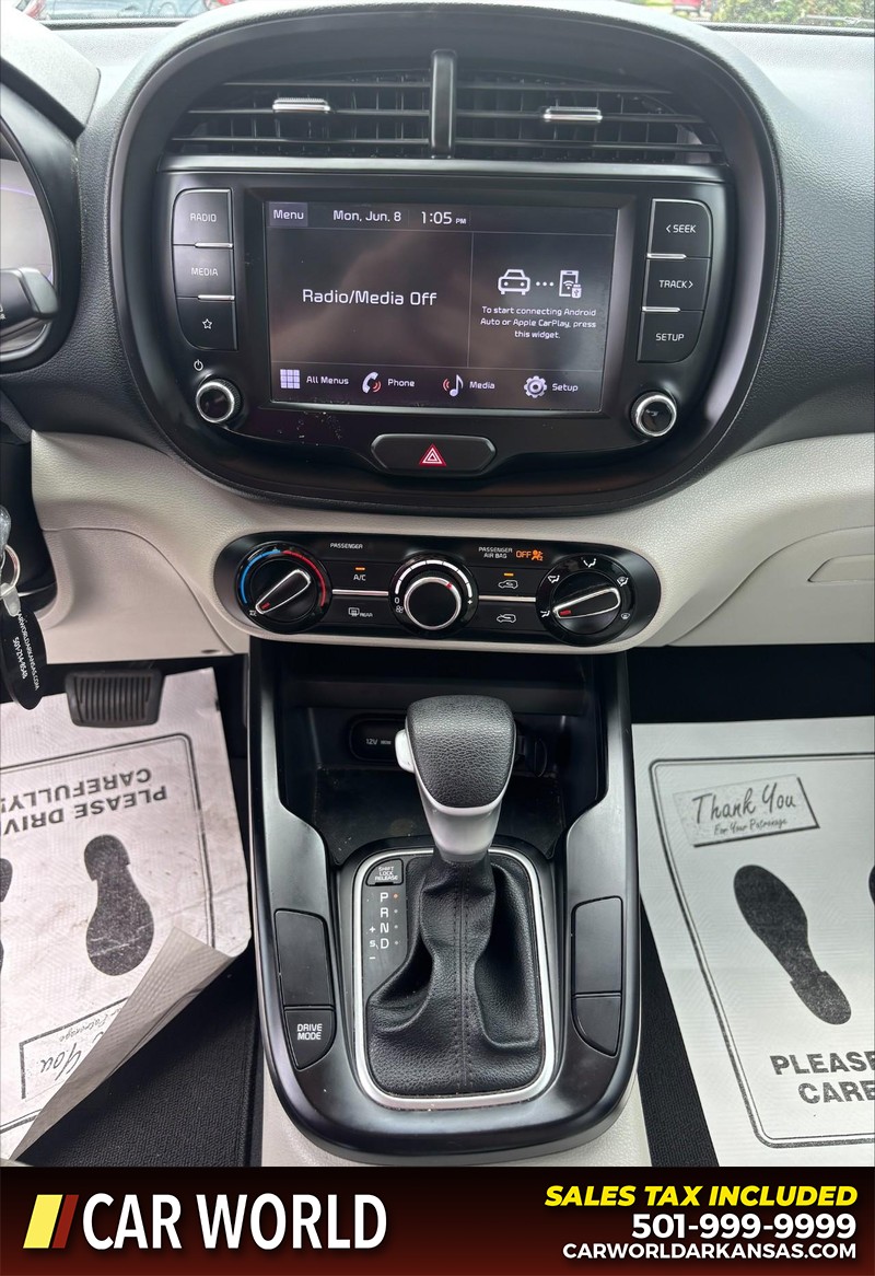 Kia Soul Vehicle Full-screen Gallery Image 15