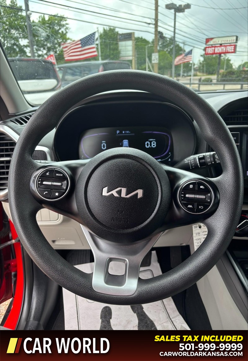 Kia Soul Vehicle Full-screen Gallery Image 17