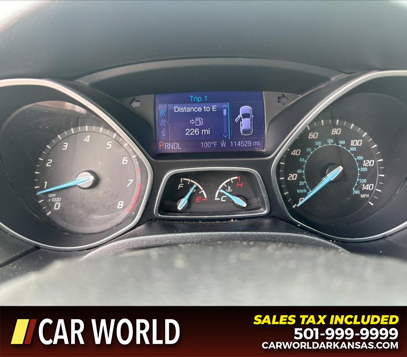 Ford Focus Vehicle Full-screen Gallery Image 18