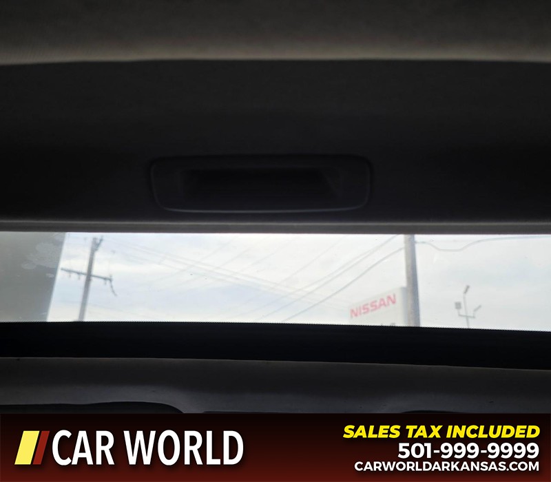 Honda Accord Sedan Vehicle Full-screen Gallery Image 18