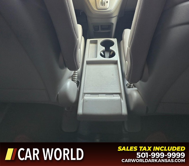 Honda CR-V Vehicle Full-screen Gallery Image 19