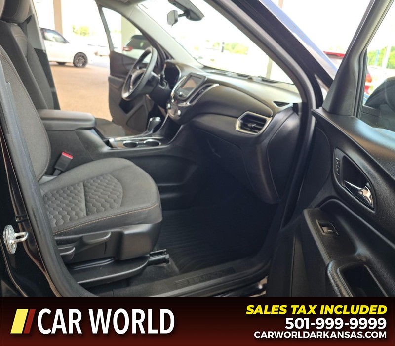 Chevrolet Equinox Vehicle Full-screen Gallery Image 12