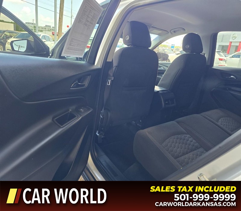 Chevrolet Equinox Vehicle Full-screen Gallery Image 9