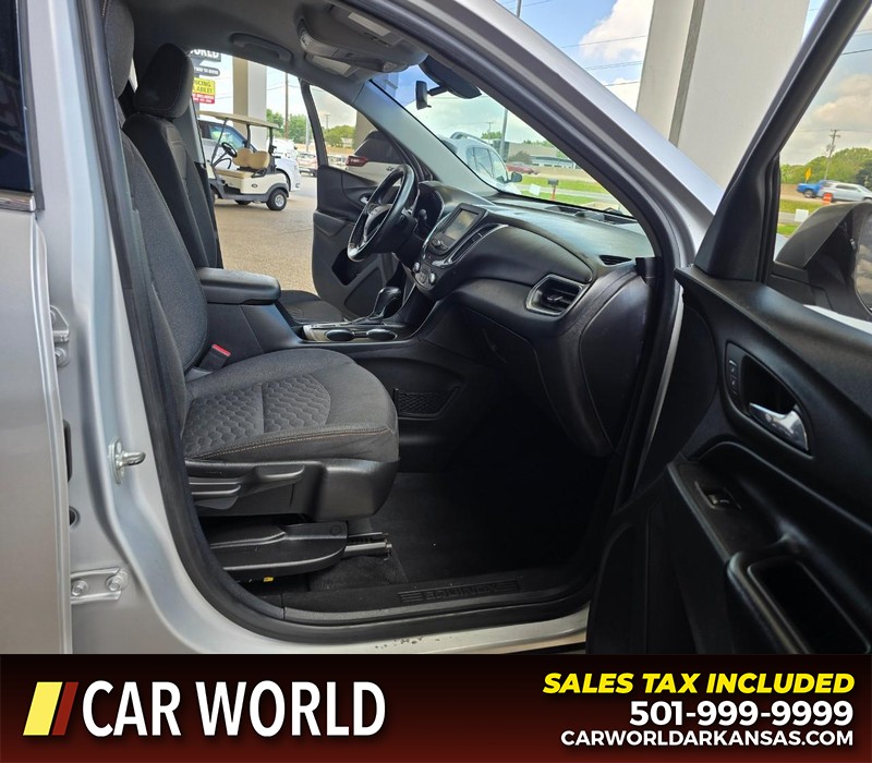 Chevrolet Equinox Vehicle Full-screen Gallery Image 11