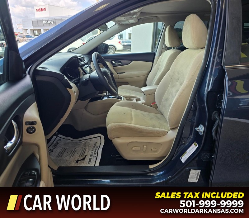 Nissan Rogue Vehicle Full-screen Gallery Image 9