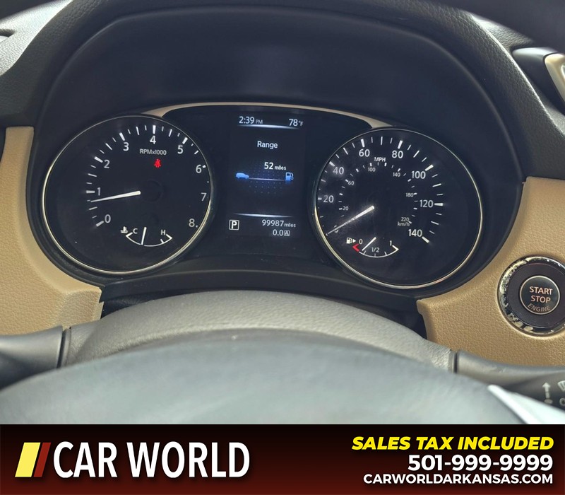 Nissan Rogue Vehicle Full-screen Gallery Image 19