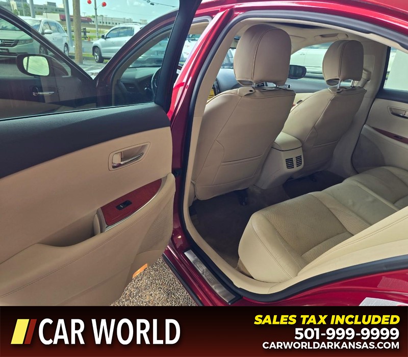 Lexus ES 350 Vehicle Full-screen Gallery Image 9