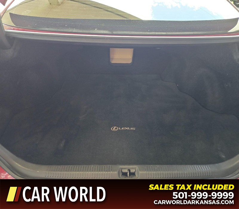 Lexus ES 350 Vehicle Full-screen Gallery Image 13
