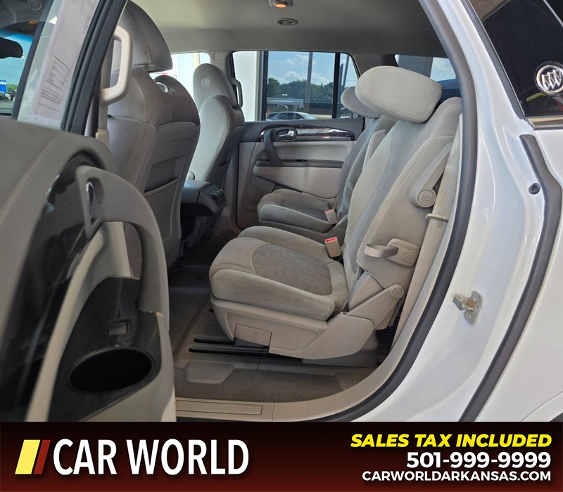 Buick Enclave Vehicle Full-screen Gallery Image 11