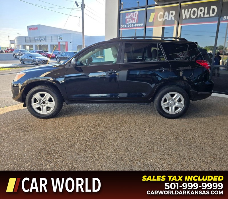 Toyota RAV4 Vehicle Full-screen Gallery Image 4