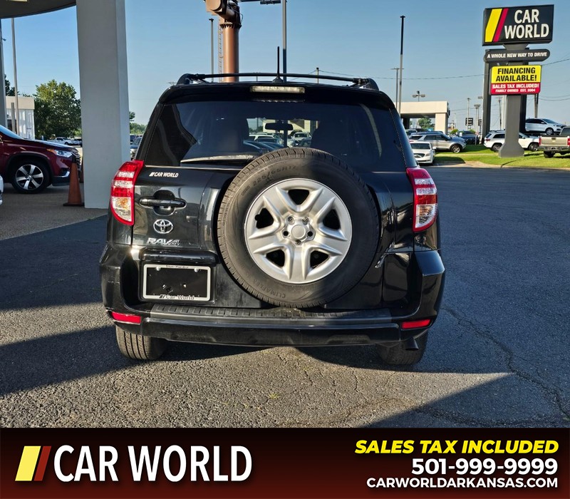 Toyota RAV4 Vehicle Full-screen Gallery Image 5