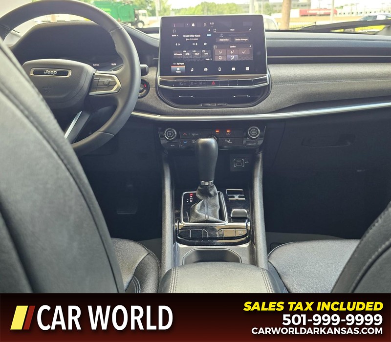 Jeep Compass Vehicle Full-screen Gallery Image 19