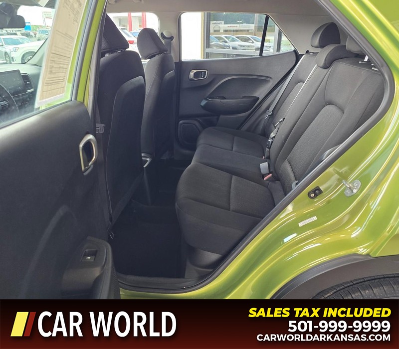 Hyundai Venue Vehicle Full-screen Gallery Image 10