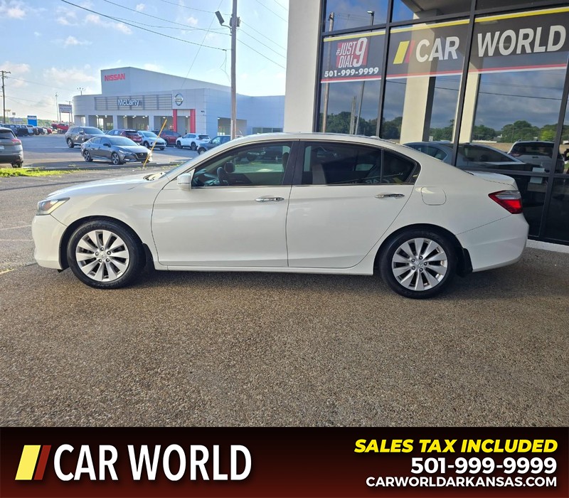 Honda Accord Sedan Vehicle Full-screen Gallery Image 4