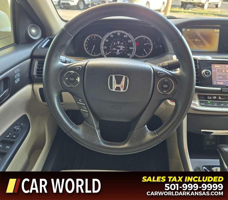 Honda Accord Sedan Vehicle Full-screen Gallery Image 14