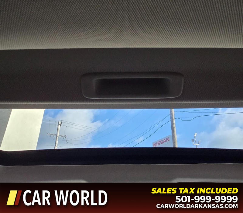 Honda Accord Sedan Vehicle Full-screen Gallery Image 18