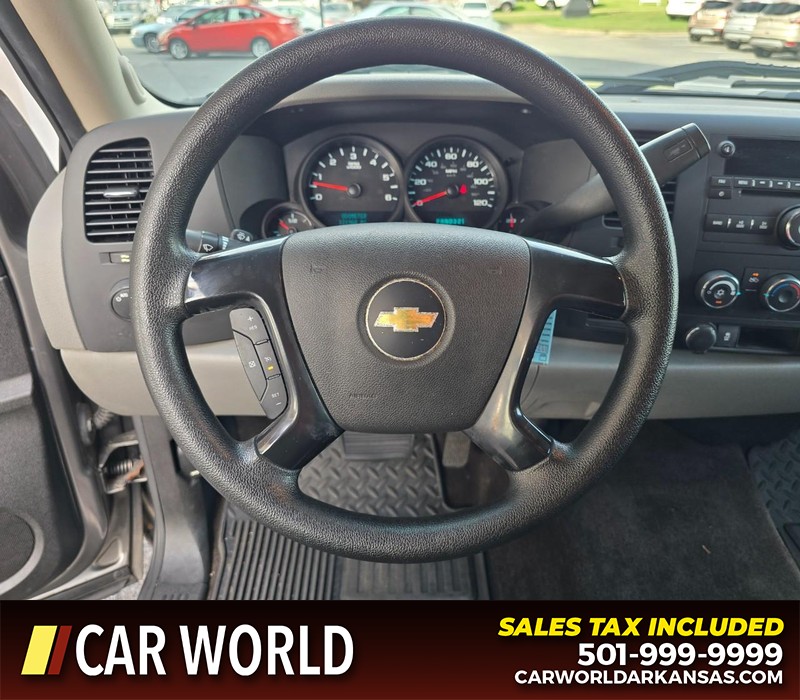 Chevrolet Silverado 1500 Vehicle Full-screen Gallery Image 14