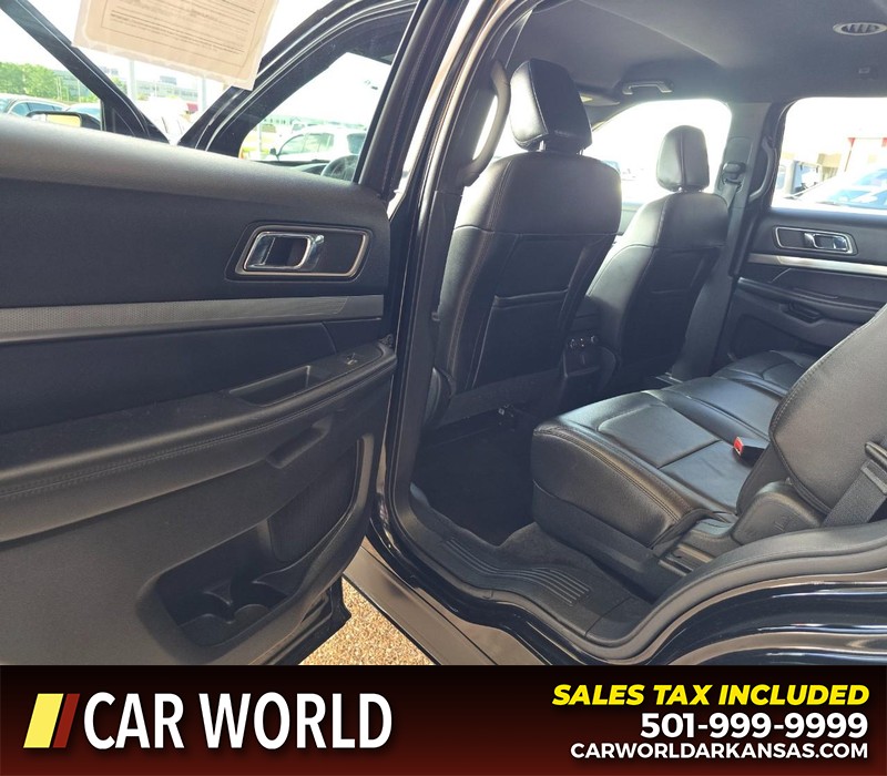 Ford Explorer Vehicle Full-screen Gallery Image 10