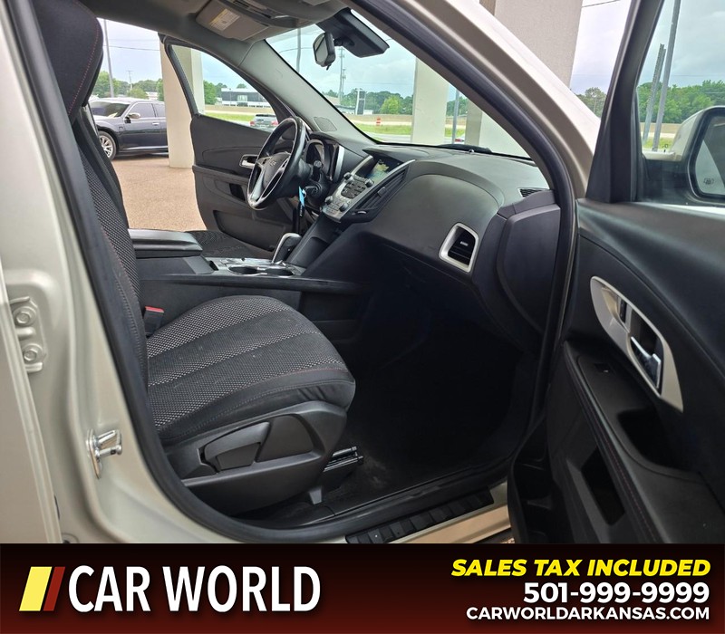Chevrolet Equinox Vehicle Full-screen Gallery Image 12