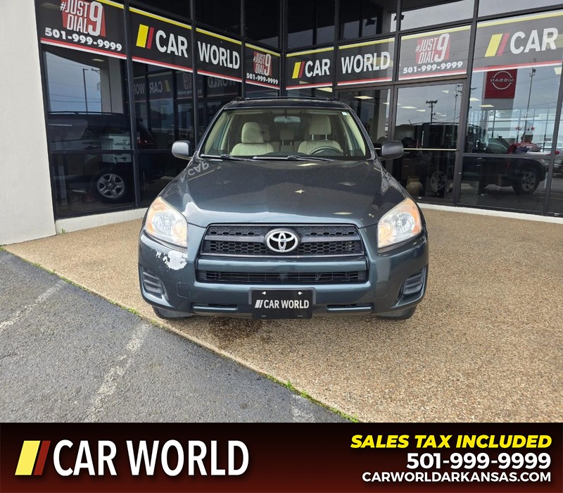 Toyota RAV4 Vehicle Full-screen Gallery Image 2