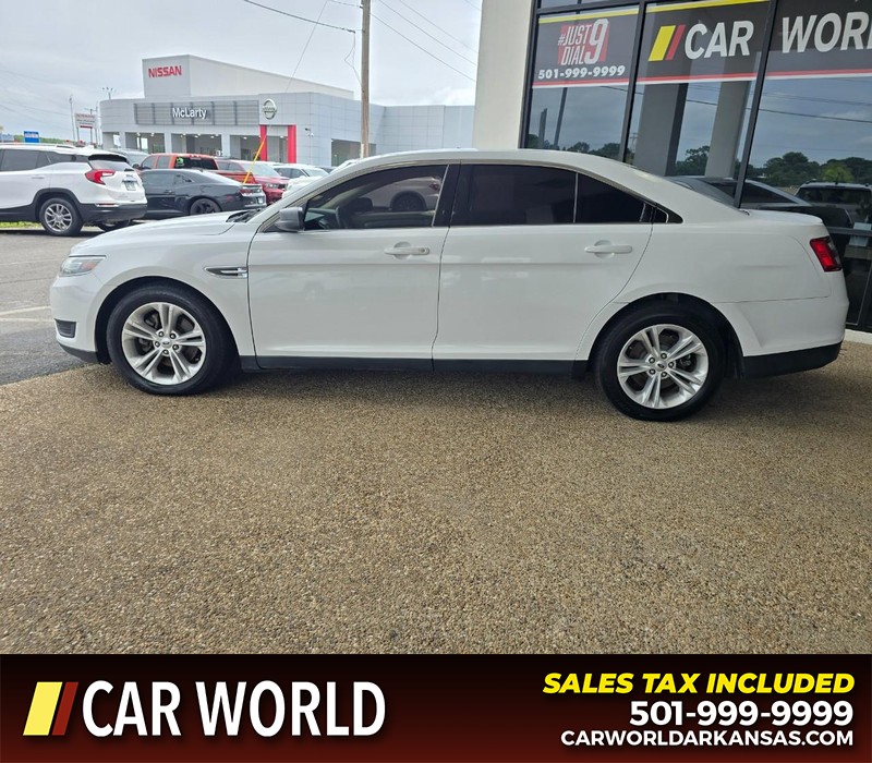 Ford Taurus Vehicle Full-screen Gallery Image 4