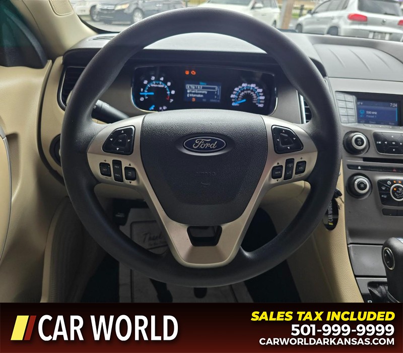 Ford Taurus Vehicle Full-screen Gallery Image 15