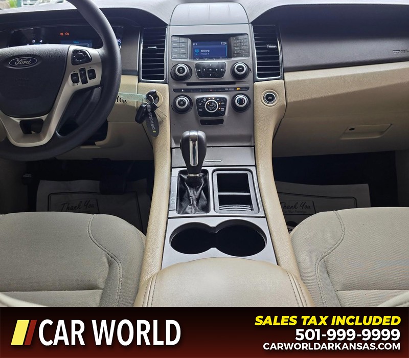 Ford Taurus Vehicle Full-screen Gallery Image 18