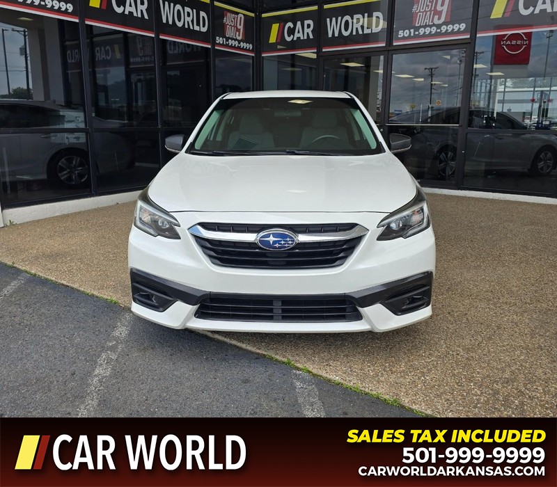 Subaru Legacy Vehicle Full-screen Gallery Image 2