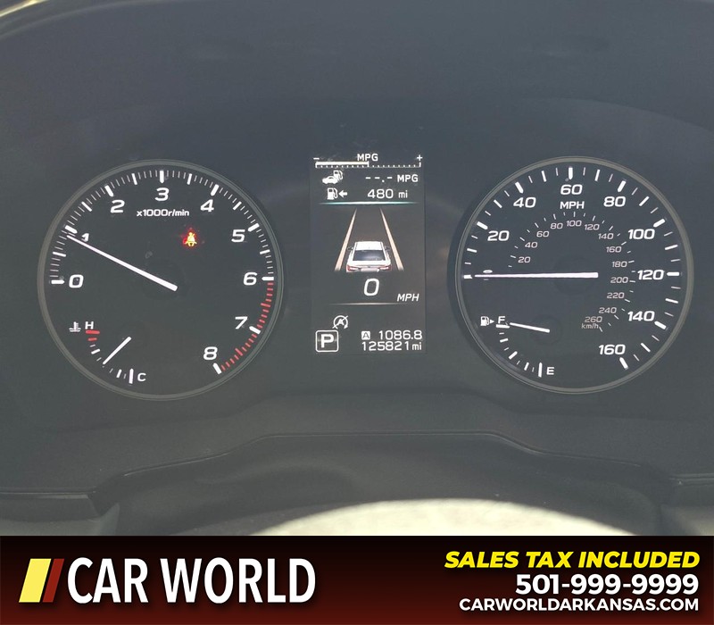 Subaru Legacy Vehicle Full-screen Gallery Image 16