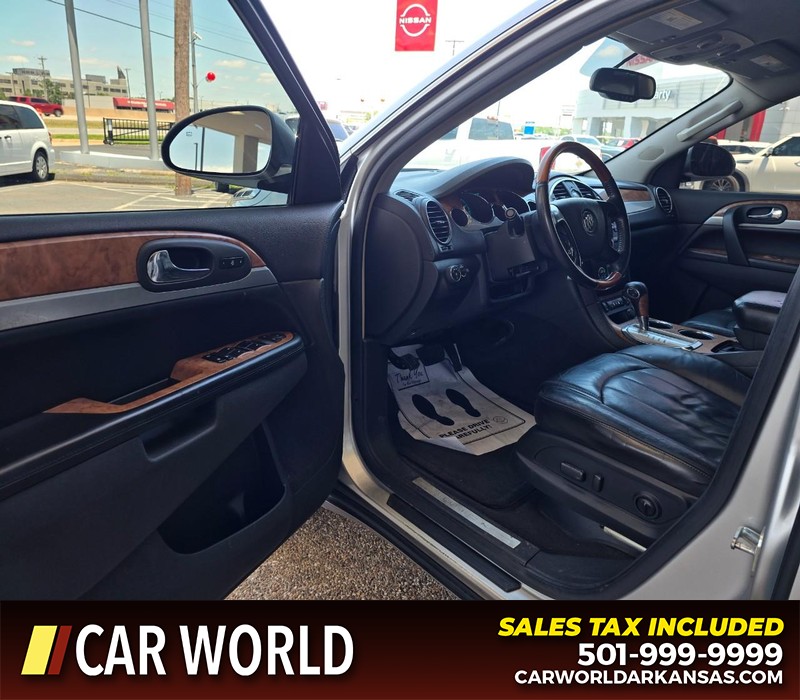 Buick Enclave Vehicle Full-screen Gallery Image 7