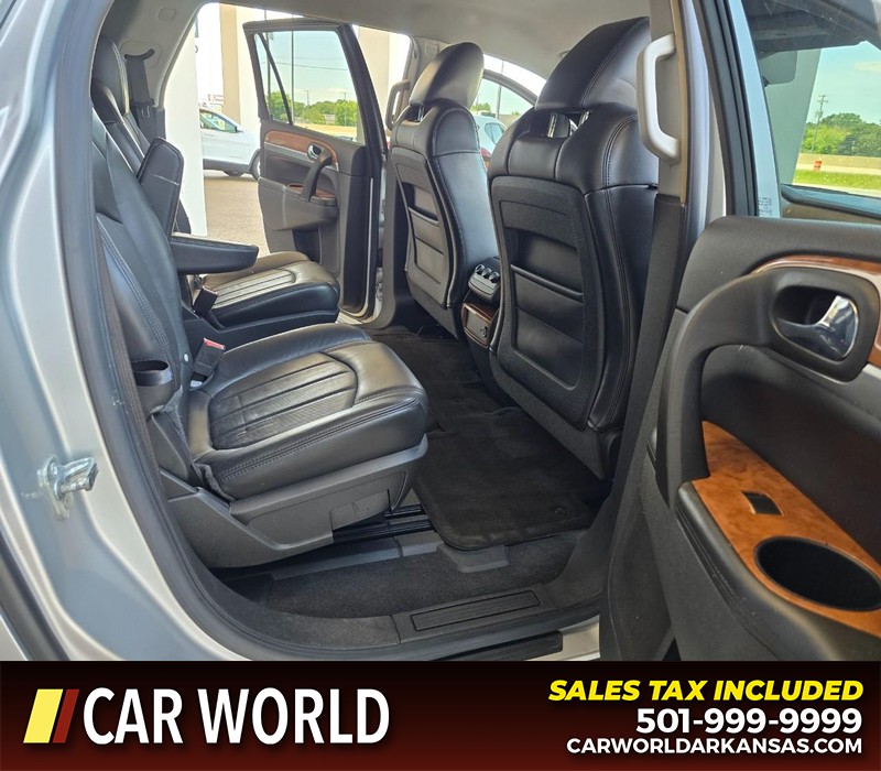 Buick Enclave Vehicle Full-screen Gallery Image 13