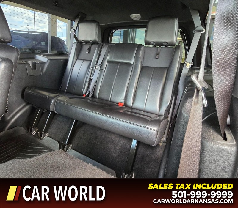 Ford Expedition EL Vehicle Full-screen Gallery Image 11