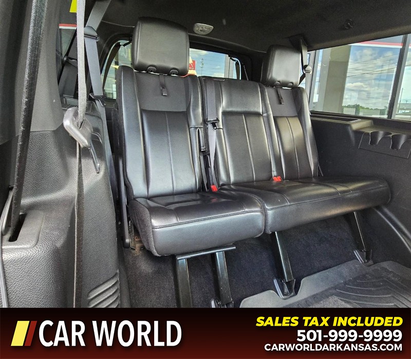 Ford Expedition EL Vehicle Full-screen Gallery Image 14