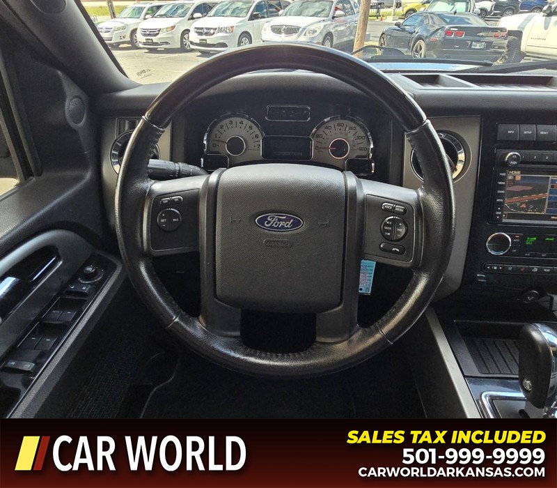 Ford Expedition EL Vehicle Full-screen Gallery Image 19