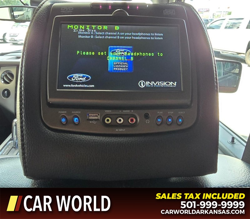 Ford Expedition EL Vehicle Full-screen Gallery Image 25