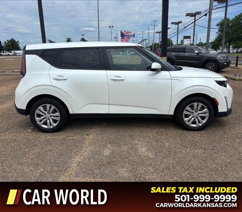 Kia Soul Vehicle Full-screen Gallery Image 2