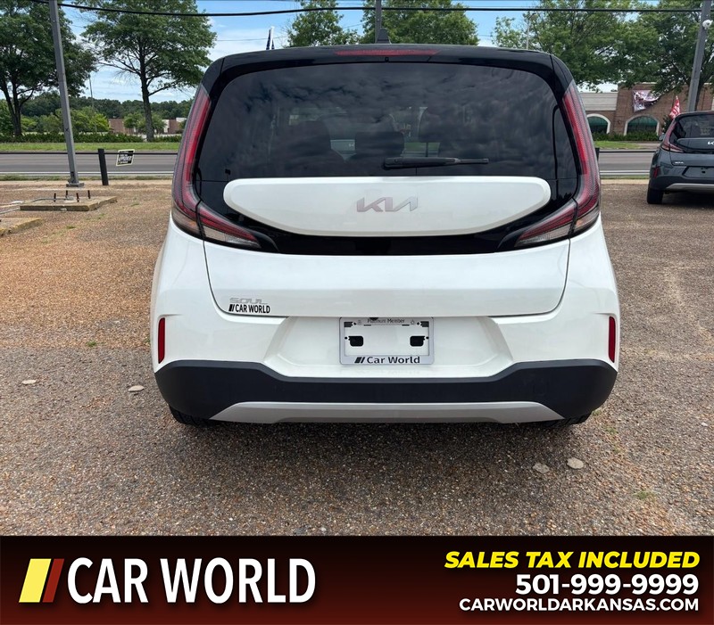 Kia Soul Vehicle Full-screen Gallery Image 4
