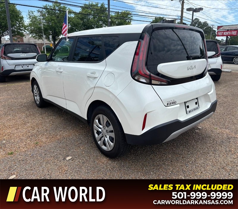 Kia Soul Vehicle Full-screen Gallery Image 7